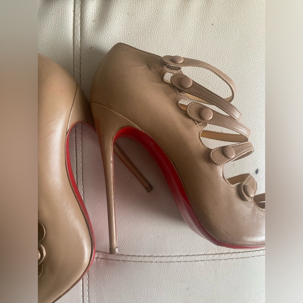 Christian Louboutin strappy snap button heel ankle booties sz. 38 - Picture 11 of 15
